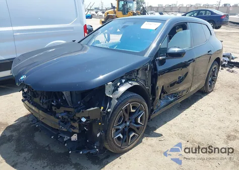 2024 BMW Ix xDrive50 z USA, uszkodzony, nr VIN WB523CF02RCN52082